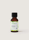 puhdas+ Essential Oil Lemongrass -pullo, pieni ruskea lasipullo mustalla korkilla neutraalilla taustalla; pullo sylinterimäinen sileäpintainen mattamustalla korkilla; valkoisessa etiketissä vihreitä lehtikuvituksia ja tekstausvapaata tekstiä englanniksi ja suomeksi sekä tuotetunniste; ei ihmisiä tai käsiä kuvassa.