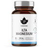 Puhdistamo Ilta Magnesium, 60 kapselia, 125 mg magnesiumia per kapseli, kehon ja mielen palautumiseen; ruskea, lieriömäinen muovipullo mattapinnalla ja valkoisella kierrekorkilla; sininen-valkoinen etiketti lehtilogolla ja suomenkielisellä tekstillä magnesiumin hyödyistä; groteskityyppiä; valkoinen tausta, ei ihmisiä.