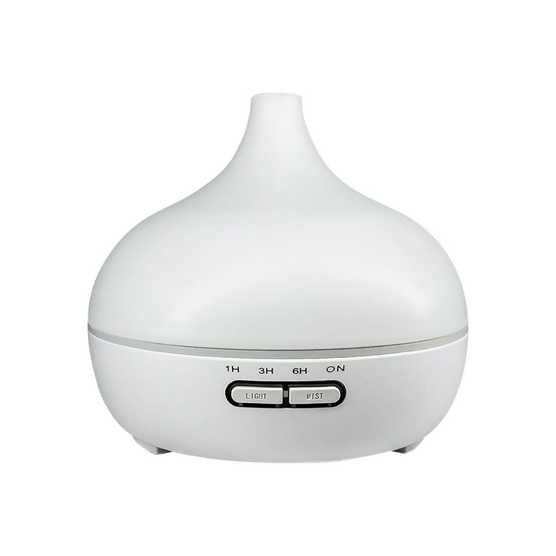 Salt Aroom Suola-Aroma Diffuuseri Aava; valkoinen eteerisen öljyn diffuusori, jossa pyöristetty mattapintainen runko ja kärjekäs yläosa; etupuolella neljä painiketta, joissa lukee groteskitekstillä LIGHT, MIST, 1H, 3H, 6H ja ON; laitteessa ei näkyvää merkkiä eikä pakkausta; tausta neutraali, ei ihmisiä tai käsiä kuvassa.