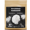 Saltlife Korealainen Bambusuola; beige suorakaiteen muotoinen pakkaus tekstillä Korealainen bambusuola, etuosassa kuva kulhosta valkoista suolaa; selkeä suomen- ja englanninkielinen teksti kertoo korealaisesta bambusuolasta, nettopaino 150 g ja brändinimi saltlife yksinkertaisella groteskifontilla; pinta mattapintainen; ei ihmisiä tai käsiä; tuotetyyppi ja kaikki etikettitiedot keskitetty pakkaukseen.