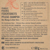 Sante Family Solid Moisturizing Care Palashampoo; neliönmuotoinen etiketti kiinteälle shampoopalalle tekstillä saksaksi, englanniksi ja italiaksi; pääainesosina luomumango ja aaloe vera; korostaa luonnonkosmetiikkasertifiointia, muovittomuutta ja kestävyyttä, paino 60 g; etiketti on mattapintainen selkein lohkokirjaimin eri kirjasinkoin sekä muutamin kuvakkein; tausta neutraali, ei ihmisiä tai käsiä näkyvissä; lähikuva näyttää koko tuotteen etupuolen.