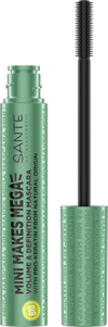 Sante Mini Makes Mega Mascara; vihreä tuubi Sante Volume & Definition Mascaraa, siveltimen sauva ja musta harjasovaraaja pystyssä avoimen tuubin vieressä; lieriömäinen tuubi mattapinnalla, lihavoitua valkoista groteskitekstiä etiketissä tuotenimelle ja lyhyille ominaisuuksille; ei ihmisiä tai käsiä; tasaisesti valaistu kuva yksinkertaisella taustalla.