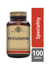Solgar Kalium -pullo, ruskea lasi, kiiltäväpinta, kultainen kierrekorkki; antiikvateksti, "Speciality" ja "100 tablets" punais-valkoisella pohjalla