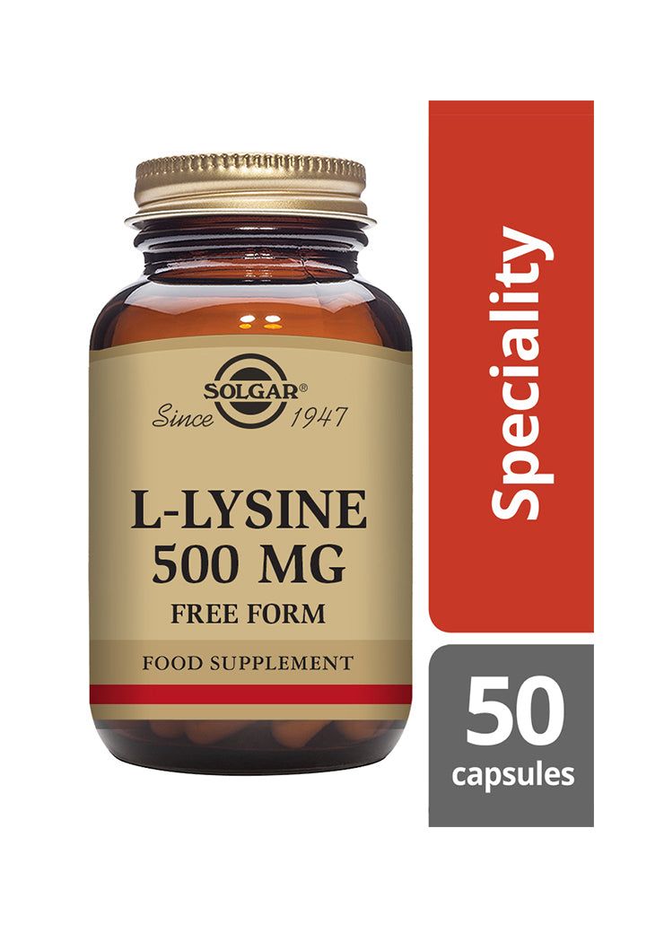 Solgar L-Lysiini 500 mg -pullo, meripihkanvärinen muovi, mattabeige-kultainen etiketti; punainen "Speciality"-nauha, harmaa laatikko "50 capsules", antiikva- ja groteskiteksti