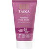 Taika Kiinteyttävä Naamio; vaaleanpunainen mattapintainen puristettava tuubi tekstillä TAIKA Firming Face Mask seisoo yksinään; valkoista groteskitekstiä ja yksinkertaisia logoja etuosassa, mukaan lukien maininta ikääntymisen merkeistä ja metsän mikrobiuutteesta; tuubi pystyssä ilman näkyvää kansidetaljia; tuotetyyppi ja pääainesosat näkyvissä pakkauksessa; neutraali tausta, ei ihmisiä tai rekvisiittaa.