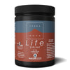 Terranova Life Drink, 454 g; musta sylinterinmuotoinen mattapintainen purkki punaisella etiketillä, valkoinen groteskiteksti listaa riisiproteiinin, spirulinan ja omega-3:n, vegaaninen ja lisäaineeton