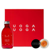 Uoga Uoga Gift Set No. 4; punainen Uoga Uoga -lahjapakkaus valkoisin tekstein, pullo micellar-vettä ja pieni pyöreä purkki luonnollista huulivoidetta mustalla kannella, molemmat merkitty Uoga Uoga, aseteltuna laatikon eteen; lahjapakkaus suorakaiteen muotoinen ja mattapunainen; micellar-vesipullo läpinäkyvä mustalla kannella; huulivoide pyöreämuotoinen; kaikissa pakkauksissa groteskitekstiä; ei ihmisiä tai taustaesineitä; studiokuva neutraalilla taustalla.