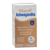 Vitacell Ashwagandha, pakkaus vegaanisille ashwagandha-kapseleille, valmistettu Suomessa, teksti korostaa stressinhallintaa, energiaa ja kestävyyttä; jokaisessa pakkauksessa 60 kapselia (30 g yhteensä); valkoinen suorakulmainen pahvipakkaus vihrein ja harmain korostuksin; groteskifontti lihavoituna ja tavallisena painona; tuotetiedot keskitettynä etusivulle; ei ihmisiä eikä käsiä näkyvissä, kuvattu vaaleaa pintaa vasten.