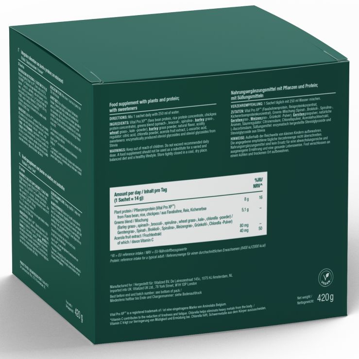 Vitalized Greens & Protein; vihreä laatikko valkoisin tekstein esittää ravintosisältötiedot, ainesosat, käyttöohjeet ja tuotetiedot kasvipohjaiselle proteiiniravintolisälle; suorakaiteen muotoinen laatikko mattapinnalla; paino merkitty 420 grammaa; vegaanimerkki oikeassa alakulmassa; groteskityypografiaa läpi pakkauksen; ei ihmisiä tai käsiä; neutraali yksivärinen tausta, tavanomainen tuotekuva.