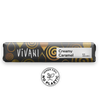 Vivani Luomu Kermatoffee Suklaapatukka, musta-kultainen suorakaiteen muotoinen pakkaus tekstillä "Bio Organic"; pakkauksessa sekä mattaa että kiiltävää pintaa, lihavoitu groteskityyppi; alapuolella pyöreä tunnus tekstillä "Inner Foil No Plastic" ja lehtikuvitus; tausta valkoinen, ei ihmisiä eikä käsiä näkyvissä.