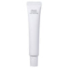 Whamisa Organic Flowers Eye Essence; valkoinen muovinen tuubi mattapinnalla ja kierrekorkilla seisoo pystyssä; etiketissä teksti ”ORGANIC FLOWERS EYE ESSENCE” yksinkertaisin groteskiversaalein; niukkoja kasviaiheisia viivapiirroksia tuubin alaosassa; tausta tasainen ja vaalea; ei ihmisiä tai muita esineitä kuvassa.