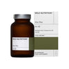 Wild Nutrition Zinc Plus -pullo, ruskea lasipullo pakkauksensa edessä, valkoinen ja vihreä laatikko ilmoittaa 30 kapselia ravintolisää yhdistettynä olennaisiin B1-, B2- ja B6-vitamiineihin; pullo sylinterimäinen mattahopeisella kierrekorkilla; sekä etiketti että laatikko siistiä tekstausvapaata typografiaa; tausta neutraali; tuote keskitettynä, ei ihmisiä tai rekvisiittaa näkyvissä.