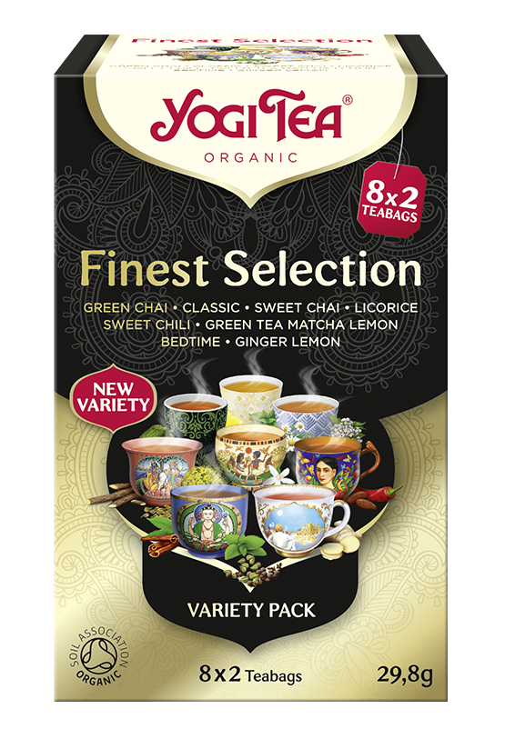 YogiTea Luomu Finest Selection Tee; makuvalikoimapakkaus, kuvitettuja teekuppeja ja tekstiä, joka listaa makuja kuten makea chai, vihreä tee ja inkivääri-sitruuna; yrttiteepakkaus sisältää 8 lajitelmaa, 2 pussia kutakin, yhteensä 29,8 g; laatikko on suorakulmainen mattapinnalla ja monivärisillä kuvituksilla; etiketissä serif-kirjasin brändäyksessä ja tiedoissa; ei ihmisiä tai käsiä, neutraali tausta, tuote kokonaan näkyvissä.
