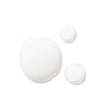 Evolve Liquid Radiance Glycolic Kasvovesi; kolme kiiltävää, sileää valkoista nestepisaraa eri kokoisina valkoisella taustalla; ei näkyvää pakkausta tai etikettitekstiä; pinta kiiltävä, jokainen pisara pyöreä ja kaartuvin reunoin; tausta yhtenäisen matta valkoinen ilman tekstuuria tai varjoja; lähikuva ilman käsiä, ihmisiä tai tekstiä.