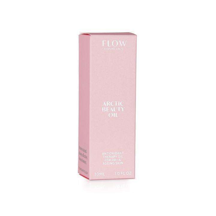 FLOW Cosmetics Arctic Beauty Oil, antioksidanttinen hoito-öljy kuivalle ja ikääntyvälle iholle, 30 ml, 1,0 fl oz; vaaleanpunainen suorakulmainen rasia vaalealla taustalla; mattapintaista pahvia siistein reunoin, yksinkertainen moderni groteskifontti; kaikki näkyvät pinnat vaaleanpunaisia painetun tekstin lisäksi; ei ihmisiä tai rekvisiittaa.