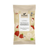 Foodin Luomu Valkosuklaamansikka; beige pussi tekstillä "Foodin Organic Raw Chocolate Strawberry", kuvituksena mansikoita ja valkosuklaapaloja; pussi mattapintainen ja joustava uudelleensuljettavalla sulkijalla; yksinkertainen tumma groteskiteksti, suomalaiset ja luomusertifiointimerkit näkyvissä, nettopaino 50 g; vaalea studiotausta, ei ihmisiä kuvassa.
