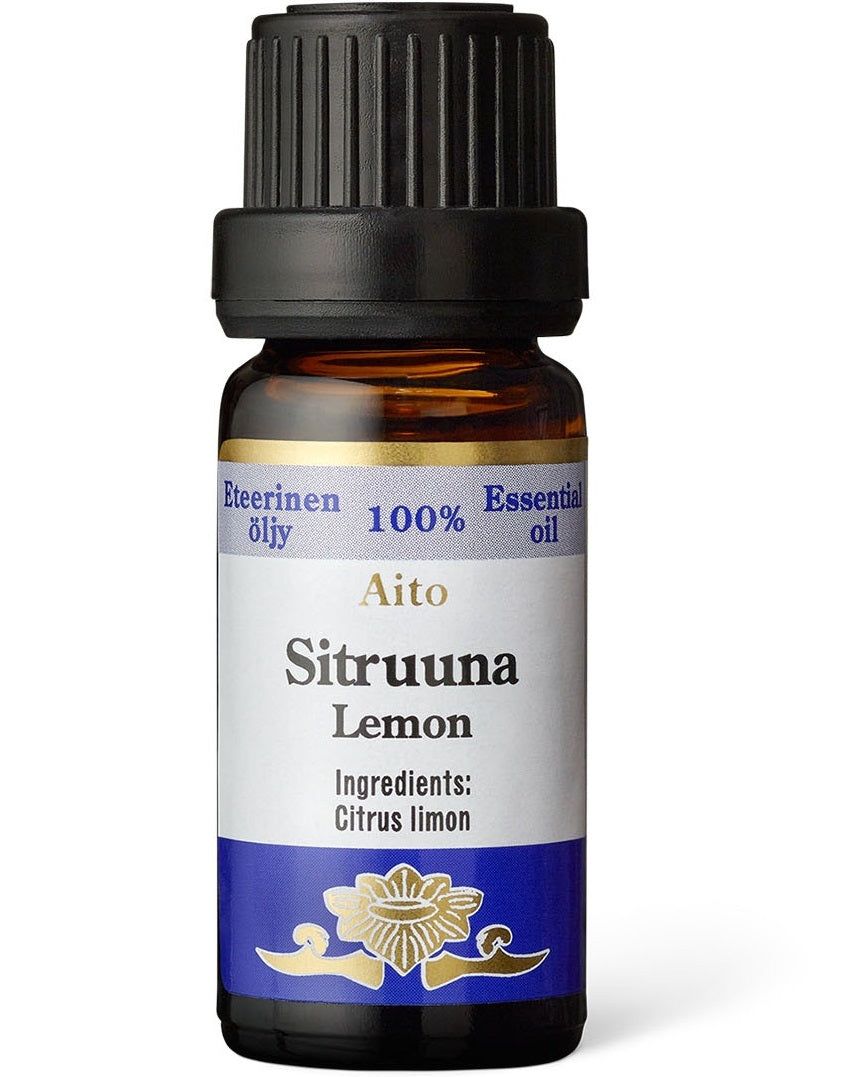 Frantsila Eteerinen Öljy - Sitruuna -pullo, pieni ruskea lasipullo, musta korkki, sininen-valkoinen etiketti selkeällä groteskitekstillä; ainesosana Citrus limon