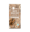 Suklaapatukka, jossa lukee iChoc White Nougat Crisp Vegan Milk-Like; pakkaus suorakaiteen muotoinen, beige, jossa luonnonvalkoisia ja ruskeita abstrakteja muotoja mattapinnalla; etiketissä groteski- ja käsialatyylistä kirjasinta tuotenimelle ja tiedoille; teksti mainitsee reilu, luomu, vegaaninen, ei muovia; useita sertifikaattilogoja rivissä pakkauksen alaosassa; ei ihmisiä tai rekvisiittaa näkyvissä; tausta yksinkertainen, studiokuva.