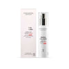 Madara Derma Collagen Hydra-Silk Firming Kasvovoide; valkoinen Mádara Derma Collagen Hydra-Silk Firming Cream -pullo pystyssä suorakulmaisen, yhteensopivan rasian vieressä; molemmat pääosin valkoisia pienin vaaleanpunaisin alueineen, minimalistista groteskitekstiä; pinta mattainen molemmissa; ei ihmisiä tai käsiä; vaalea, hyvin valaistu tausta.
