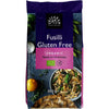 Urtekram Gluteeniton Luomu Fusilli -pakkaus, 250 g, kuva keitetystä fusillista ja yrteistä lautasella; vaalea mattapintainen pakkaus, lihavoitu groteskiteksti, "organic", "gluten free", "ready in 7-9 minutes" mainittu