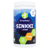 Terveyskaista SINKKI + KUPARI 25 mg -pullo, valkoinen muovipullo sylinterimäisenä ja mattapintaisena, kierrekorkki; etiketissä sinisiä, vihreitä ja oransseja värilohkoja sekä lihavoitua tekstausvapaata typografiaa; ei ihmisiä tai käsiä näkyvissä; neutraali studiotausta; etiketissä ilmoitettu 120 tablettia suomeksi, sinkin ja kuparin yhdistelmä.