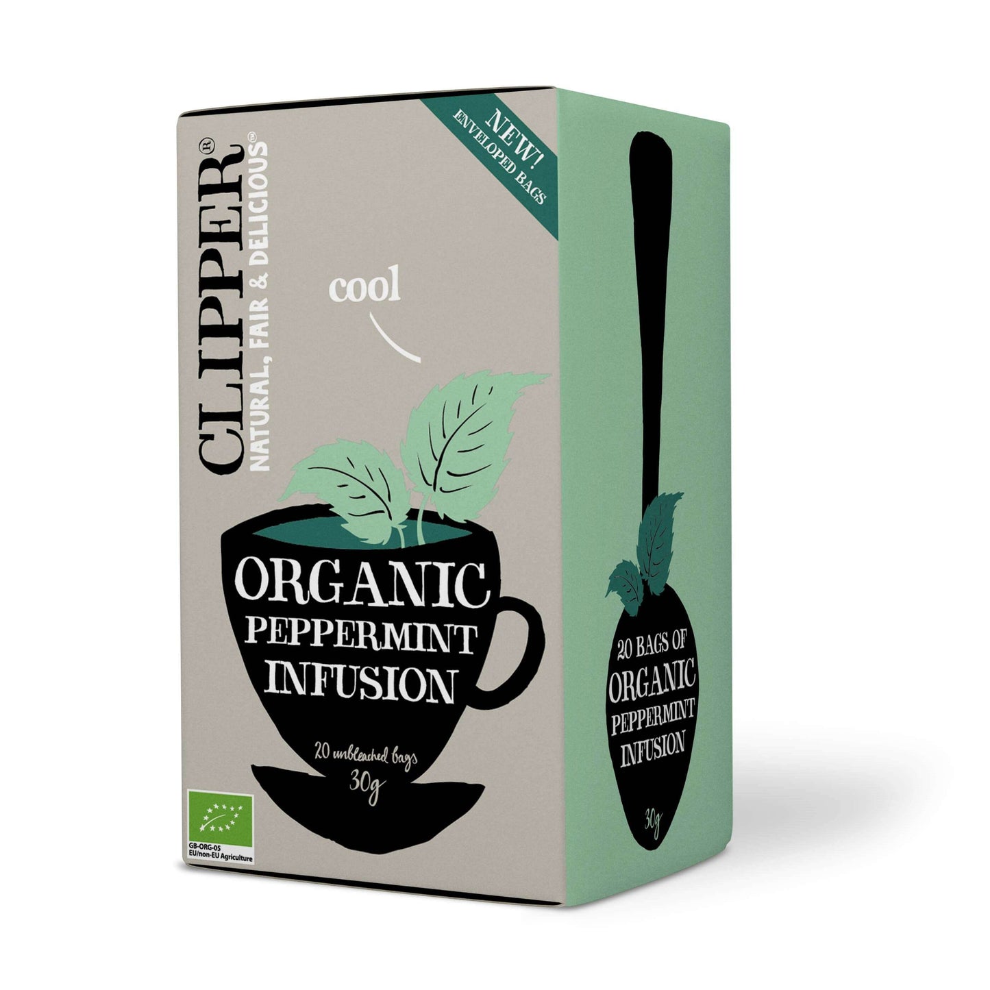 Clipper Luomu Piparminttu tee; Clipper Organic Peppermint Infusion -tee rasia, jossa musta teekuppi minttulehtineen; suorakulmainen rasia mattavihreällä ja mustalla pinnalla, muotokieli korostaa luomuainesosia ja ekologisuutta; teksti "cool" sekä maininta 20 valkaisemattomasta pussista (30 g); valkoista groteskitypografiaa; ei ihmisiä tai toimintaa; vaalea tausta, tuote keskitetty kuvaan.