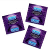 Kolme violettia Durex-kondomipakkausta valkoista taustaa vasten, kaksi alhaalla ja yksi ylhäällä; neliömäiset, kiiltäväpintaiset foliopakkaukset; kussakin Durex-logo lihavoiduin pienin valkoisin kirjaimin sinisen pyöristetyn suorakulmion sisällä; kuvattu ylhäältä päin, ei ihmisiä tai käsiä näkyvissä.