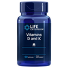 Life Extension Vitamins D & K; sininen muovipullo kiiltäväpintaisena, lieriön muotoinen kierrekorkilla; etiketissä selkeä groteskiteksti "Vitamins D and K" ja "60 capsules"; valkoinen tausta, ei ihmisiä tai käsiä; päivittäinen vitamiinilisä.