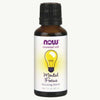 NOW Essential Oils Mental Focus -keskittymistä tukeva öljyseos, 1 oz (30 mL); etiketissä keltainen hehkulamppukuvitus ja teksti "focusing blend"; lieriömäinen ruskea pullo, musta muovikorkki; etiketti mattapintainen ja valkoinen, mustaa ja vaaleansinistä groteskitekstiä; tuote keskitettynä pystyasennossa vaalealla taustalla.