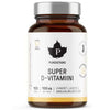 Puhdistamo Super D-vitamiini 100 mikrog -pullo; ruskea lasipullo, sisältää 120 vahvan D-vitamiinin kapselia, 100 µg per kapseli; sylinterimäinen pullo kiiltävällä mustalla kierrekorkilla; mattavalkoisessa etiketissä lihavoitu musta lehtilogo ja suomenkielistä tekstausvapaata tekstiä; ei käsiä tai ihmisiä kuvassa; tausta yksivärinen ja tasaisesti valaistu.
