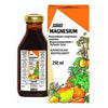 Salus Magnesium -pullo ja pakkaus, 250 ml, värikkäitä vihannes- ja yrttikuvia pakkauksessa; ruskea lasipullo mattapintaisella etiketillä, valkoinen rasia puna-korostuksin, teksti suomeksi ja ruotsiksi