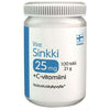 Vire Sinkki 25 mg + C-vitamiini; valkoinen muovipullo kierrekorkilla, lieriömäinen ja mattapintainen; etiketissä Suomen lipun symboli ja suomenkielinen teksti, sisältää 100 tablettia sinkkiä ja C-vitamiinia; sinistä ja mustaa groteskitekstiä; tuote kuvattu pystyssä vaalealla taustalla, ei näkyviä käsiä tai muita esineitä.